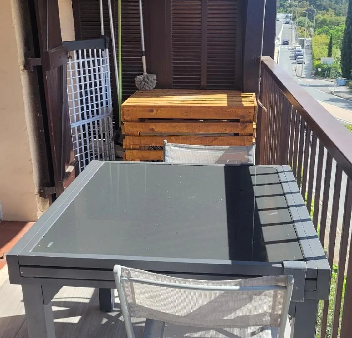 Appartement Studio Agay A 2 Pas Des Plages Saint-Raphaël France